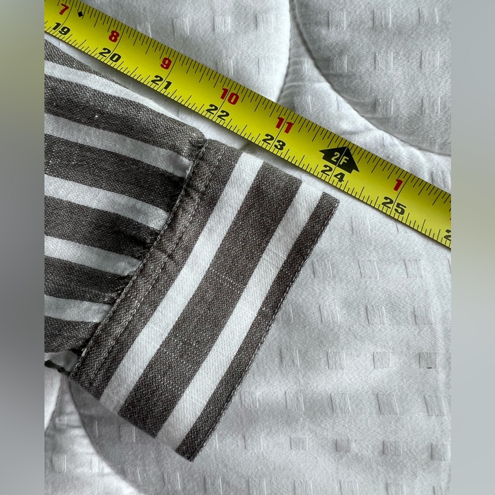 Lucky Brand EUC White Gray Vertical Stripes Blouse Long Sleeve Roll Tab Size M - Picture 9 of 16